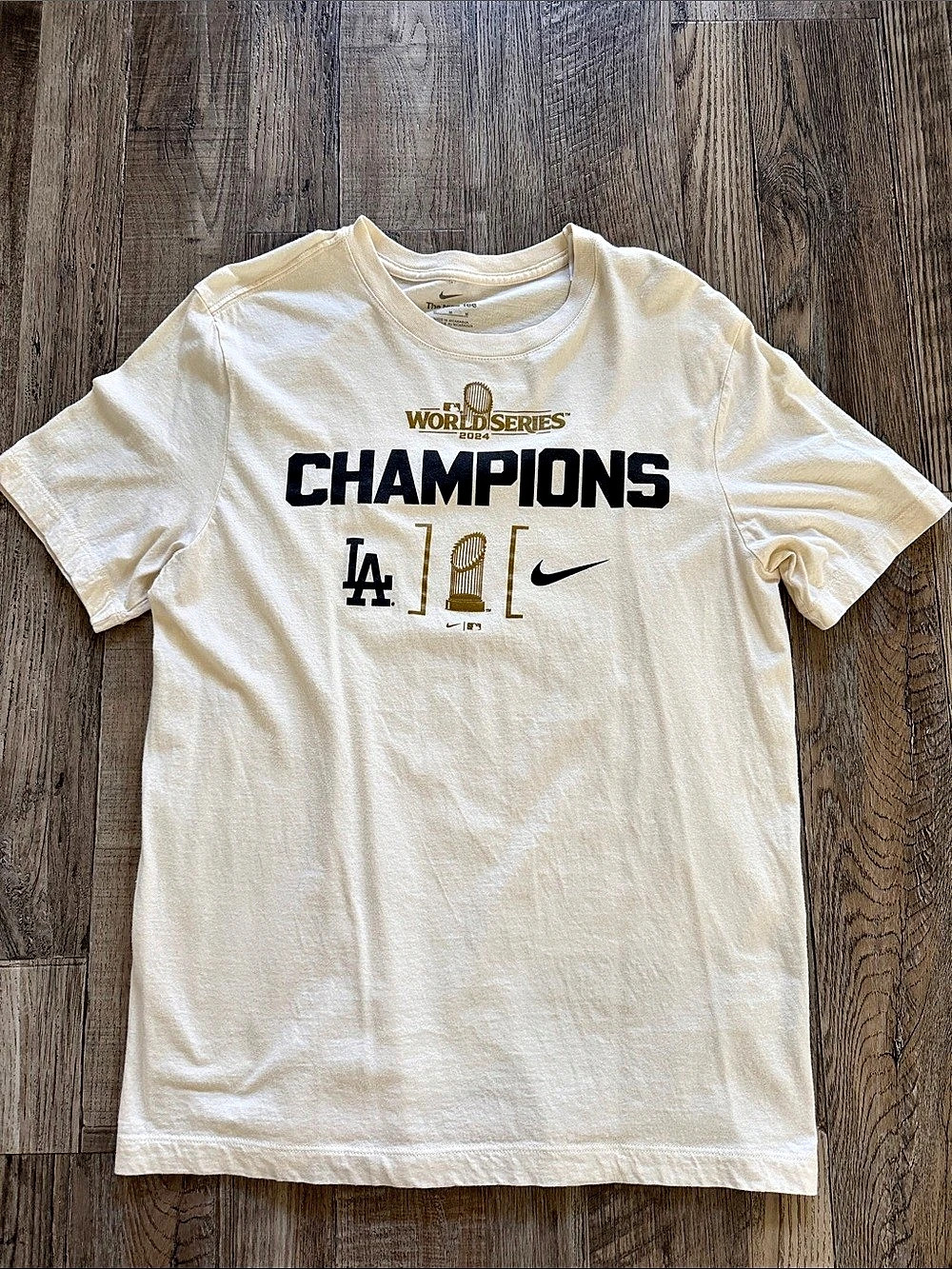 Nike Los Angeles Dodgers T-Shirt in Cream